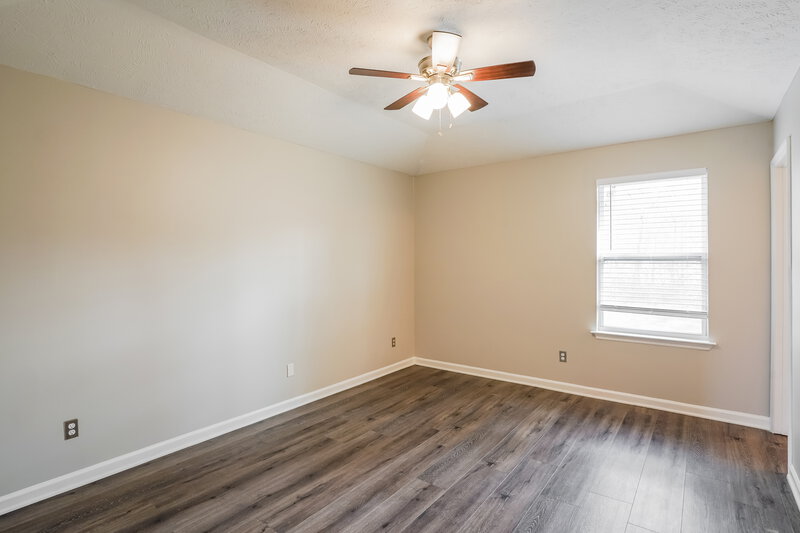 2,060/Mo, 809 Clearspring Ct Smyrna, TN 37167 Main Bedroom View