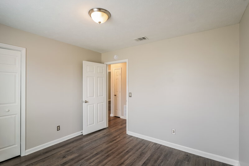 2,060/Mo, 809 Clearspring Ct Smyrna, TN 37167 Bedroom View 4