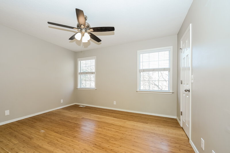 2,250/Mo, 1008 Regents Park Cir Antioch, TN 37013 Main Bedroom View