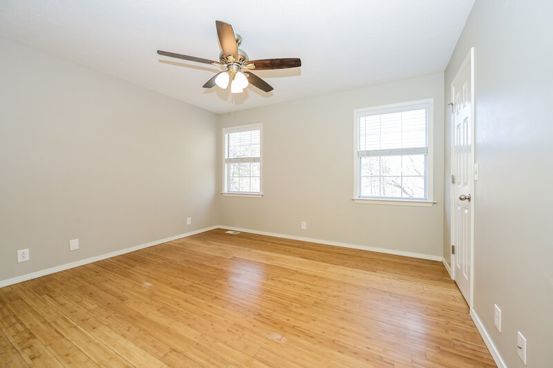 2,250/Mo, 1008 Regents Park Cir Antioch, TN 37013 Main Bedroom View 2