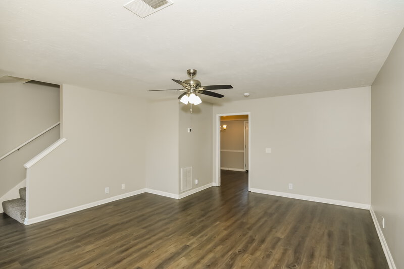 1,815/Mo, 1230 Shannon Ln La Vergne, TN 37086 Living Room View