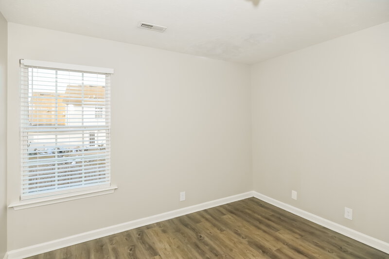 1,815/Mo, 1230 Shannon Ln La Vergne, TN 37086 Bedroom View 2