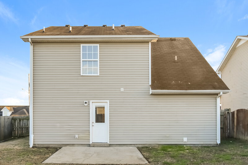 1,815/Mo, 1230 Shannon Ln La Vergne, TN 37086 Rear View