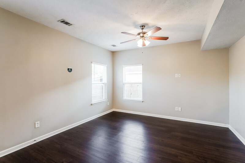 2,245/Mo, 8853 Cressent Glen Ct Antioch, TN 37013 Living Room View