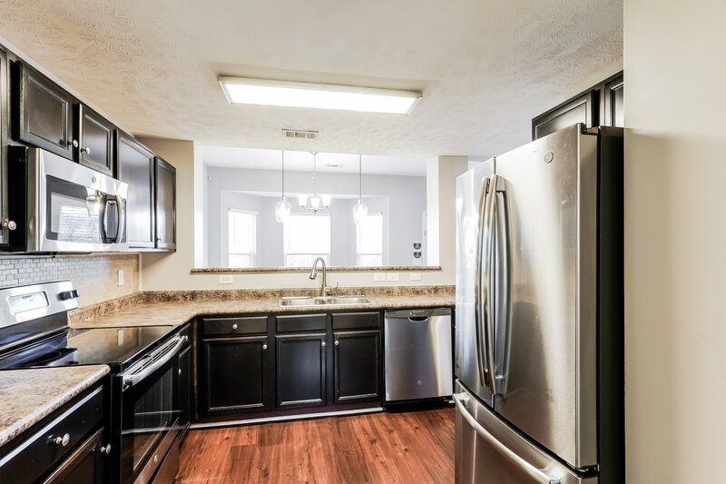 2,245/Mo, 8853 Cressent Glen Ct Antioch, TN 37013 Kitchen View
