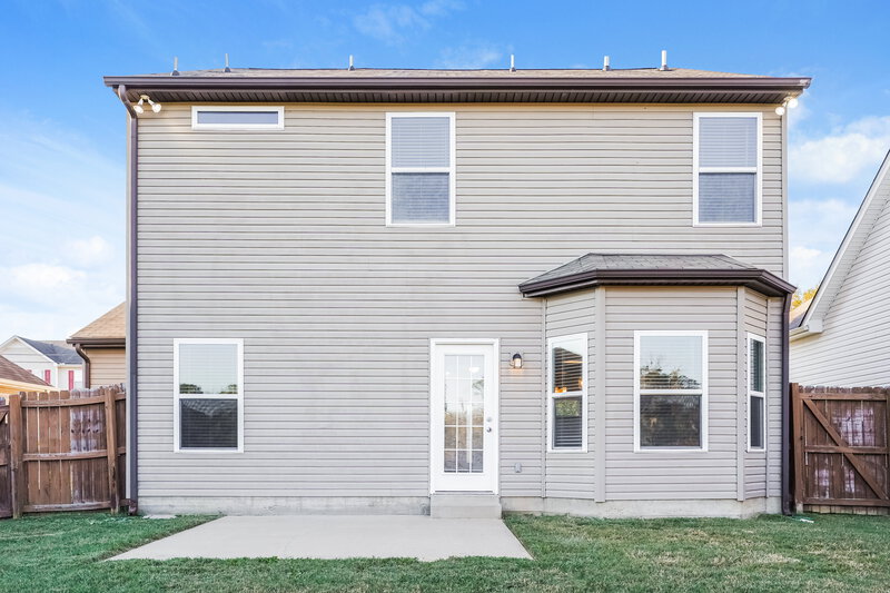 2,245/Mo, 8853 Cressent Glen Ct Antioch, TN 37013 Rear View