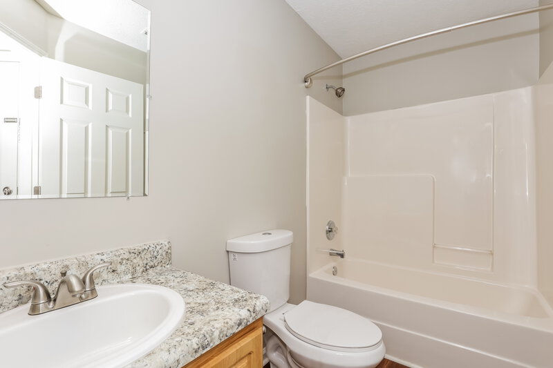 2,111/Mo, 2812 Summer Hollow Ln Hermitage, TN 37076 Bathroom View