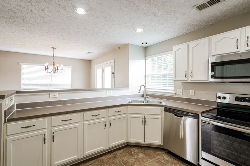 2,335/Mo, 3208 Nicole Dr Spring Hill, TN 37174 Kitchen View