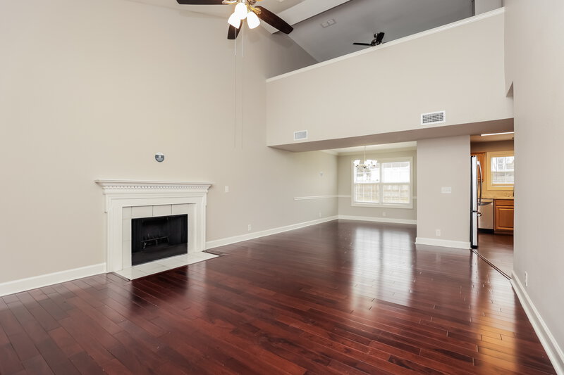 2,115/Mo, 1316 Nicole Ln La Vergne, TN 37086 Living Room View 2