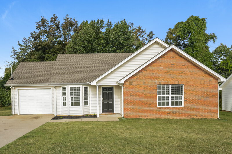1,640/Mo, 1318 Lyndsey Ridge Dr La Vergne, TN 37086 External View