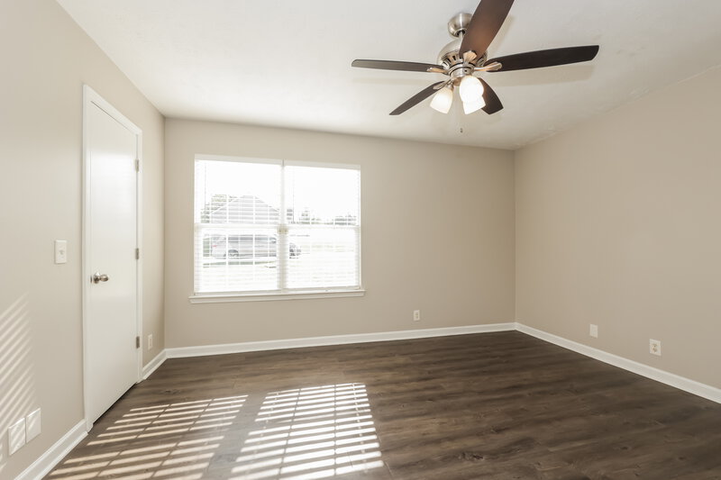 1,640/Mo, 1318 Lyndsey Ridge Dr La Vergne, TN 37086 Main Bedroom View