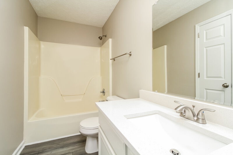 1,975/Mo, 648 Ransom Village Way Antioch, TN 37013 Bathroom View