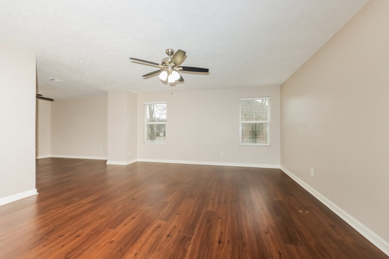 2,590/Mo, 726 Elderberry Way Murfreesboro, TN 37128 Main Bedroom View 2