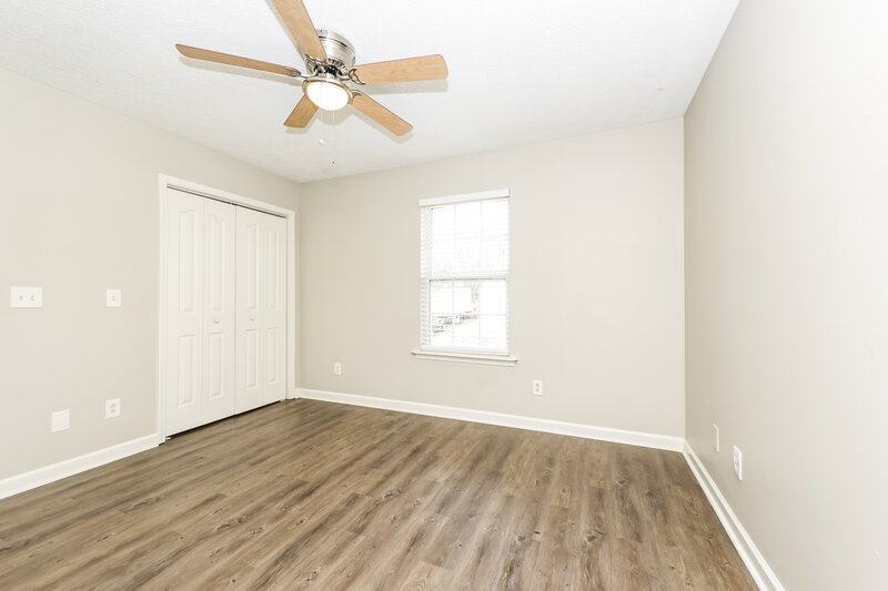 1,920/Mo, 1435 Tuffnell Dr La Vergne, TN 37086 Main Bathroom View