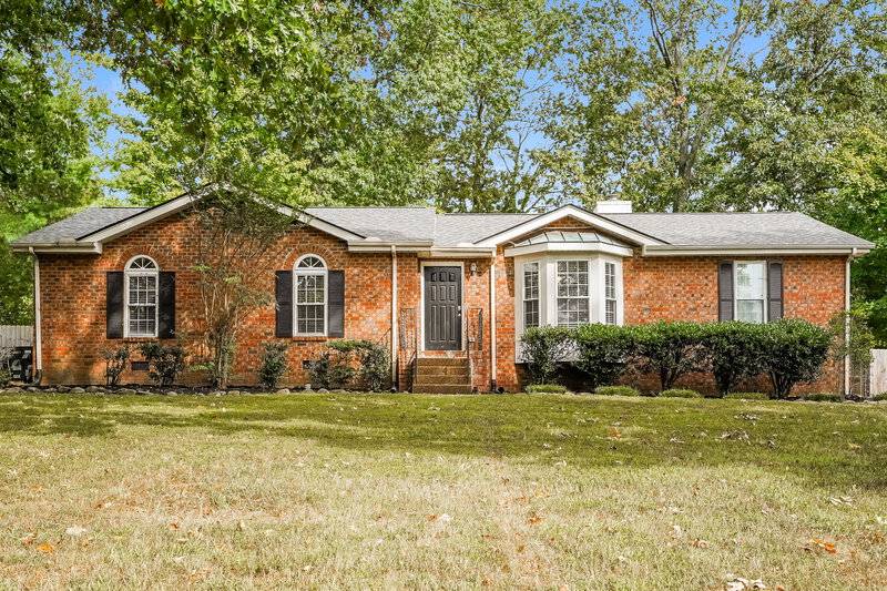 2,105/Mo, 218 Lakeside Park Dr Hendersonville, TN 37075 External View