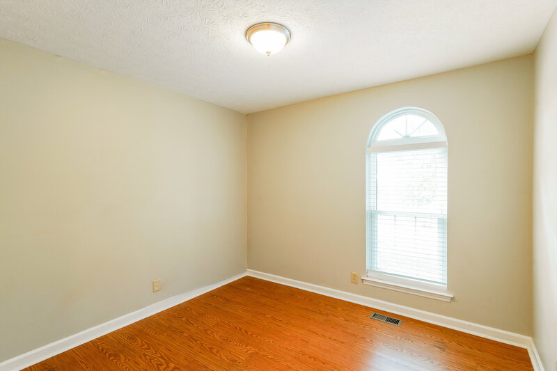 2,105/Mo, 218 Lakeside Park Dr Hendersonville, TN 37075 Bedroom View 2