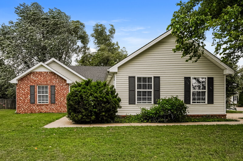 2,040/Mo, 1339 Mac Duff Dr Murfreesboro, TN 37128 External View
