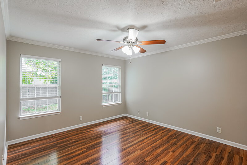 2,040/Mo, 1339 Mac Duff Dr Murfreesboro, TN 37128 Living Room View 2