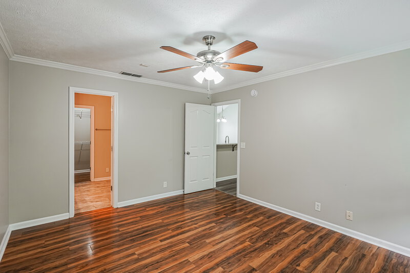 2,040/Mo, 1339 Mac Duff Dr Murfreesboro, TN 37128 Living Room View 3