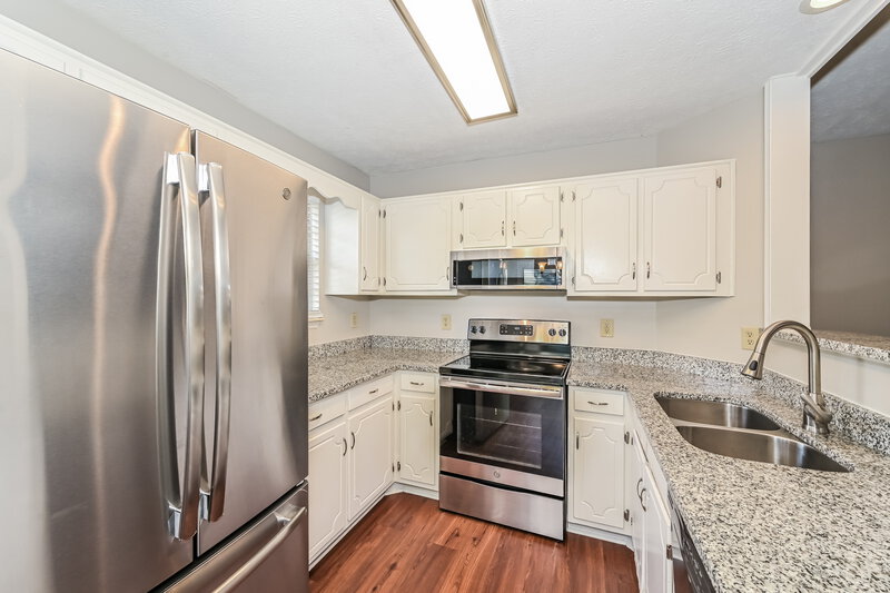 2,355/Mo, 1019 Cedar Creek Village Rd Mt Juliet, TN 37122 Kitchen View