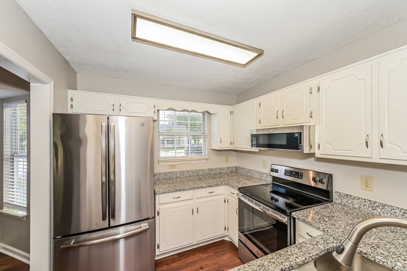 2,355/Mo, 1019 Cedar Creek Village Rd Mt Juliet, TN 37122 Kitchen View 2