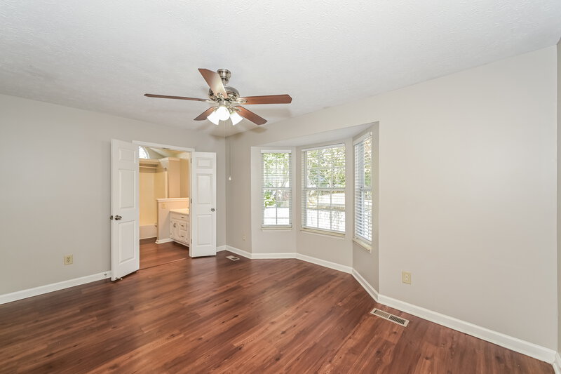 2,355/Mo, 1019 Cedar Creek Village Rd Mt Juliet, TN 37122 Main Bedroom View