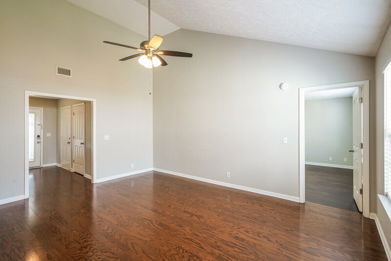 1,960/Mo, 2026 Cason Trl Murfreesboro, TN 37128 Living Room View