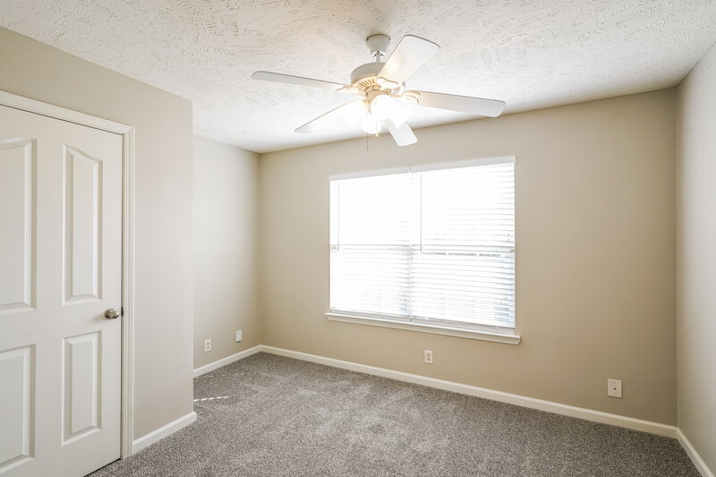 1,960/Mo, 2026 Cason Trl Murfreesboro, TN 37128 Bedroom View 3
