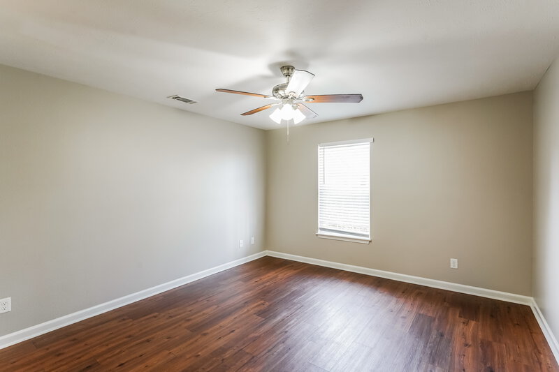 2,180/Mo, 143 Howard Woody Dr La Vergne, TN 37086 Main Bedroom View