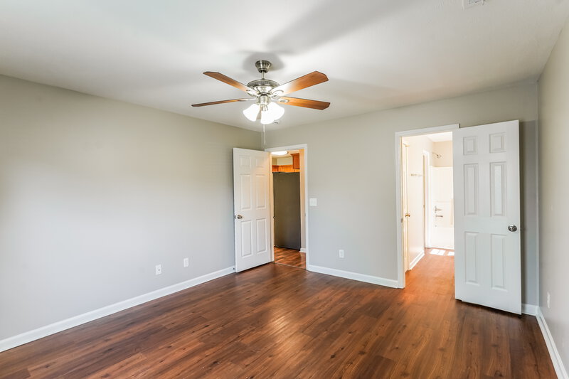 2,180/Mo, 143 Howard Woody Dr La Vergne, TN 37086 Main Bedroom View 2