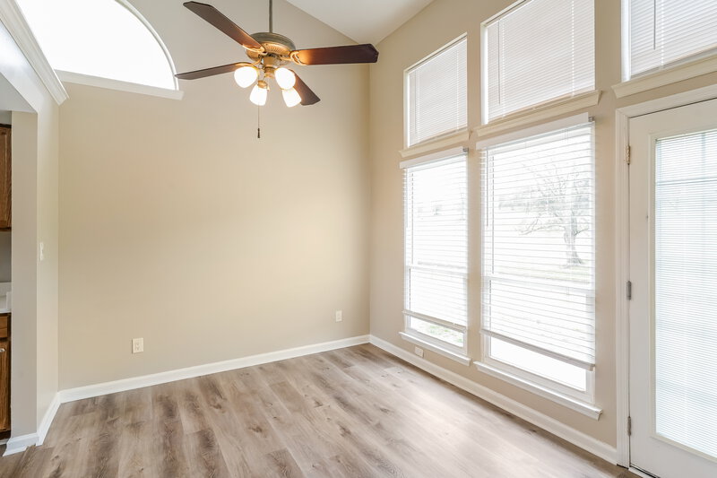 2,410/Mo, 102 Summerwood Ct Hendersonville, TN 37075 Dining Room View