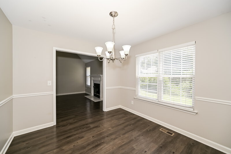 2,525/Mo, 1594 Laurel Ledge Dr La Vergne, TN 37086 Dining Room View