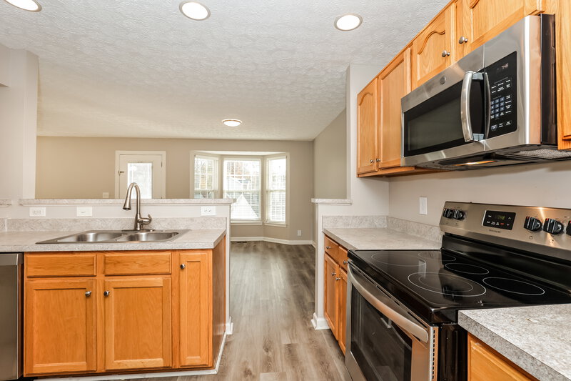 2,220/Mo, 1609 Timber Run Nashville, TN 37214 Kitchen View