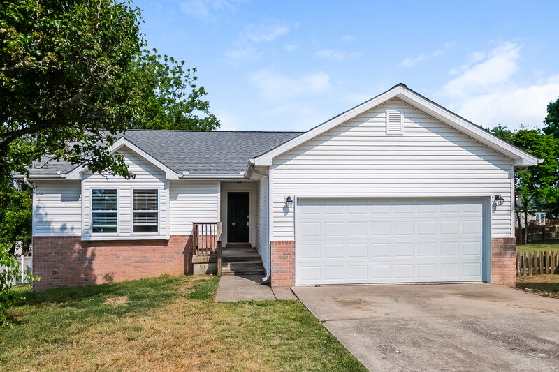 1,925/Mo, 406 Meagan Cv La Vergne, TN 37086 External View
