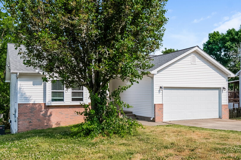 1,925/Mo, 406 Meagan Cv La Vergne, TN 37086 Front View