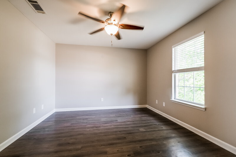 1,925/Mo, 406 Meagan Cv La Vergne, TN 37086 Main Bedroom View