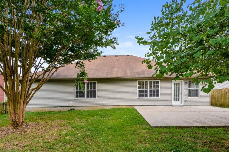 2,285/Mo, 6821 Hickory Rim Ct Antioch, TN 37013 Rear View