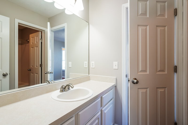 2,105/Mo, 2860 Paddle Wheel Dr Nashville, TN 37214 Bathroom View