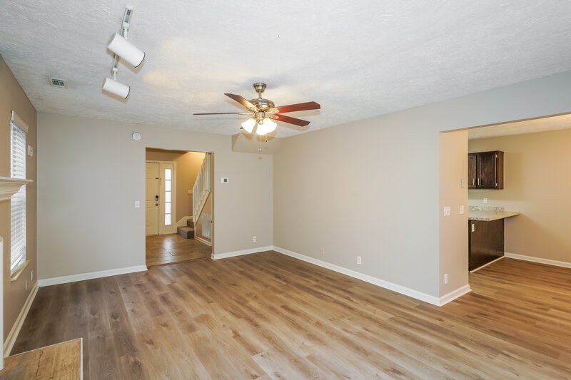 2,020/Mo, 1044 Mulberry Way Nashville, TN 37207 Living Room View 2