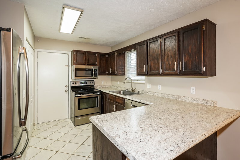2,020/Mo, 1044 Mulberry Way Nashville, TN 37207 Kitchen View 2