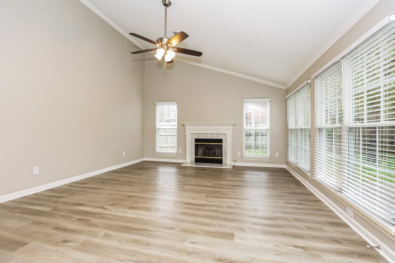 2,620/Mo, 4569 Raccoon Trl Hermitage, TN 37076 Living Room View