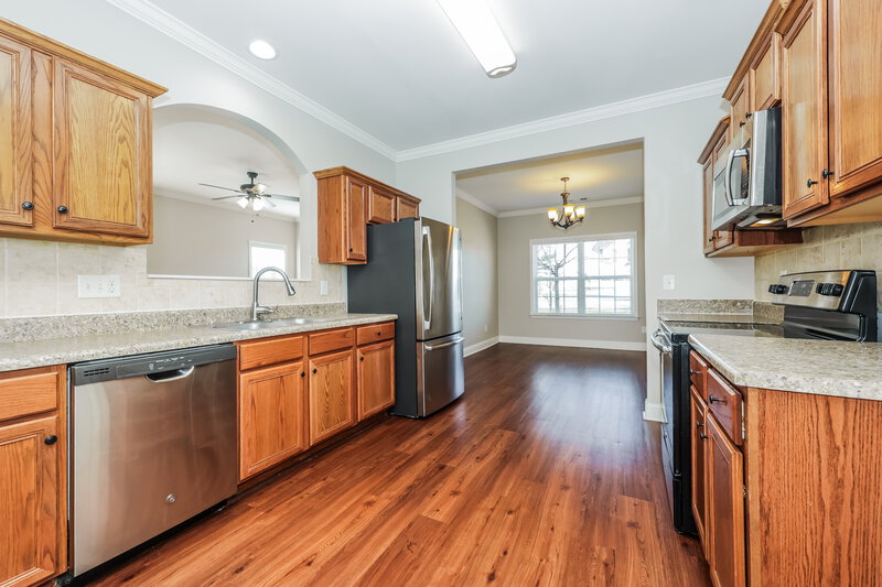 2,025/Mo, 4236 Princeton Oaks Ln Murfreesboro, TN 37129 Kitchen View