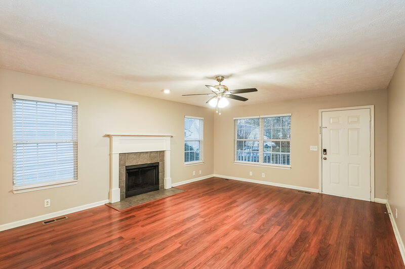 2,310/Mo, 2908 Boyle Ct Murfreesboro, TN 37128 Living Room View