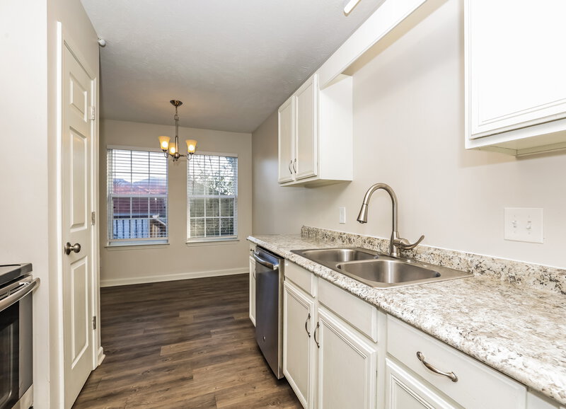 1,720/Mo, 838 Carmen Way La Vergne, TN 37086 Kitchen View