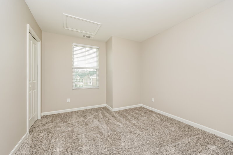 2,980/Mo, 106 Norwich Ct La Vergne, TN 37086 Bedroom View 2