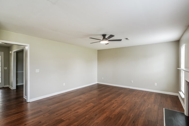 2,390/Mo, 1043 Vanguard Dr Spring Hill, TN 37174 Living Room View 2