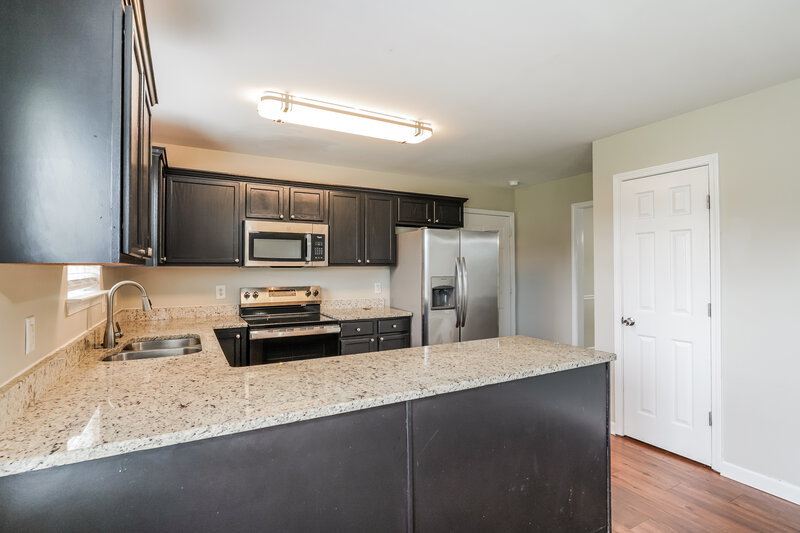 2,390/Mo, 1043 Vanguard Dr Spring Hill, TN 37174 Kitchen View 2
