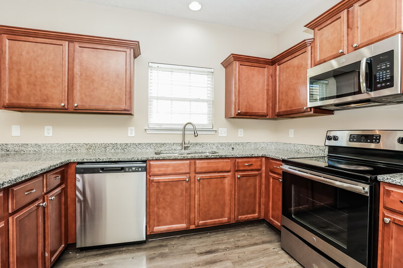 2,025/Mo, 287 Hollandale Rd La Vergne, TN 37086 Kitchen View