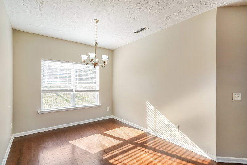 2,325/Mo, 1509 Rockglade Run Antioch, TN 37013 Dining Room View