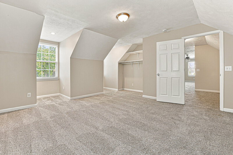 2,295/Mo, 2819 Weybridge Dr Murfreesboro, TN 37128 Bonus Room View 2